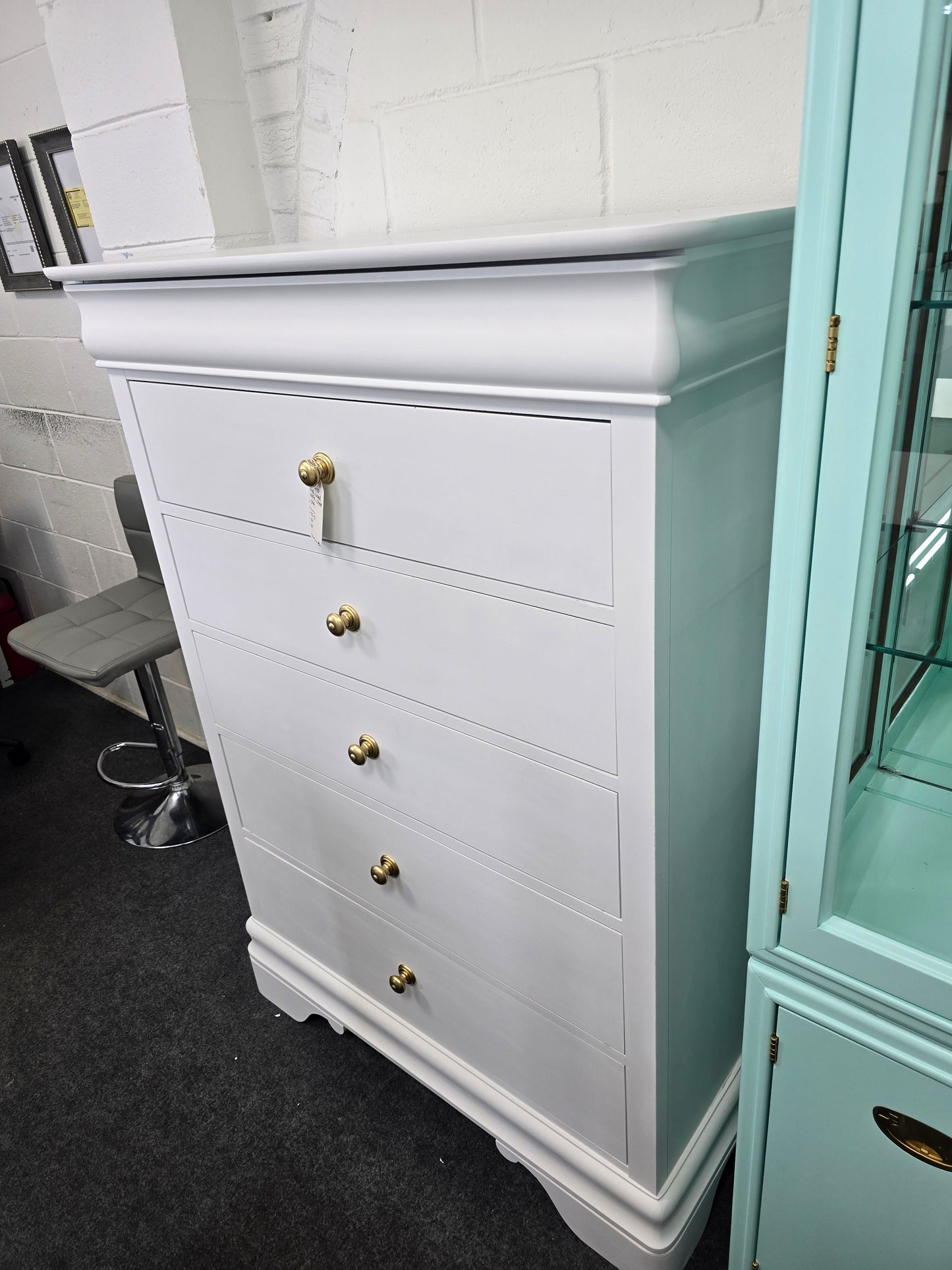 Kincaid solid wood white chest
