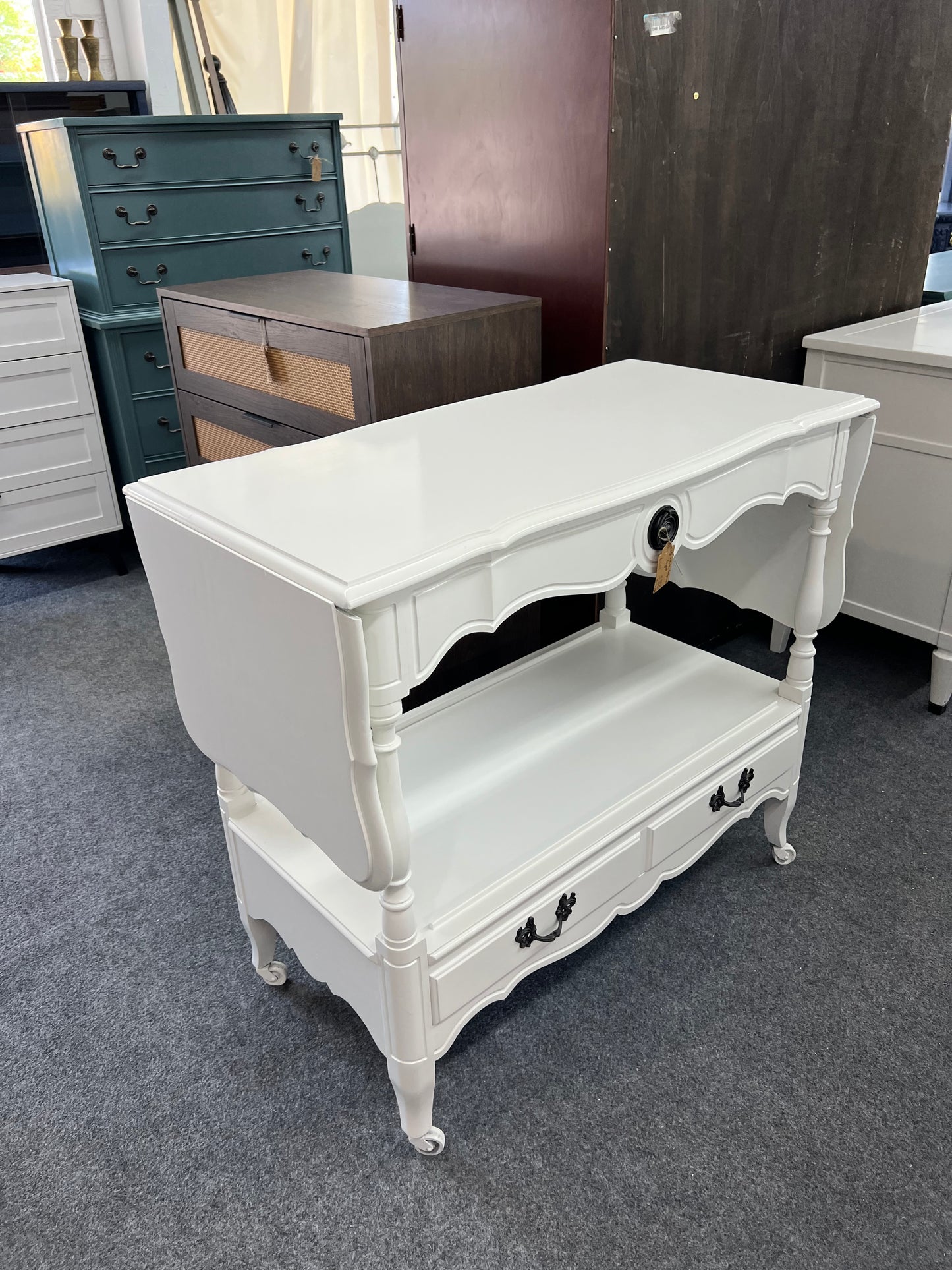 Lacquered off white buffet