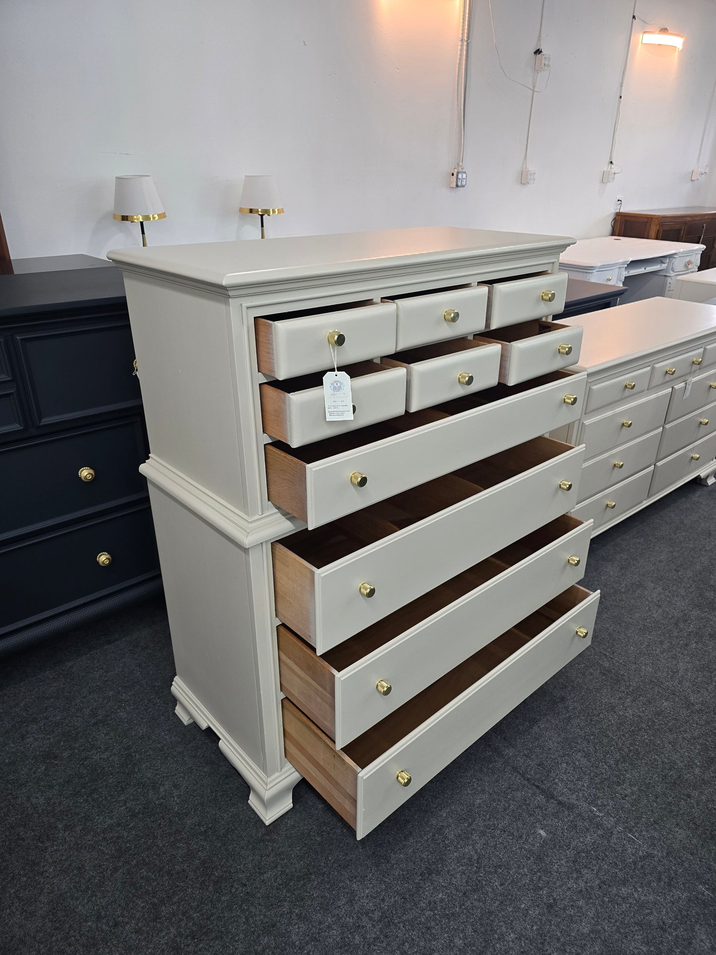 Solid wood Link Taylor cream chest