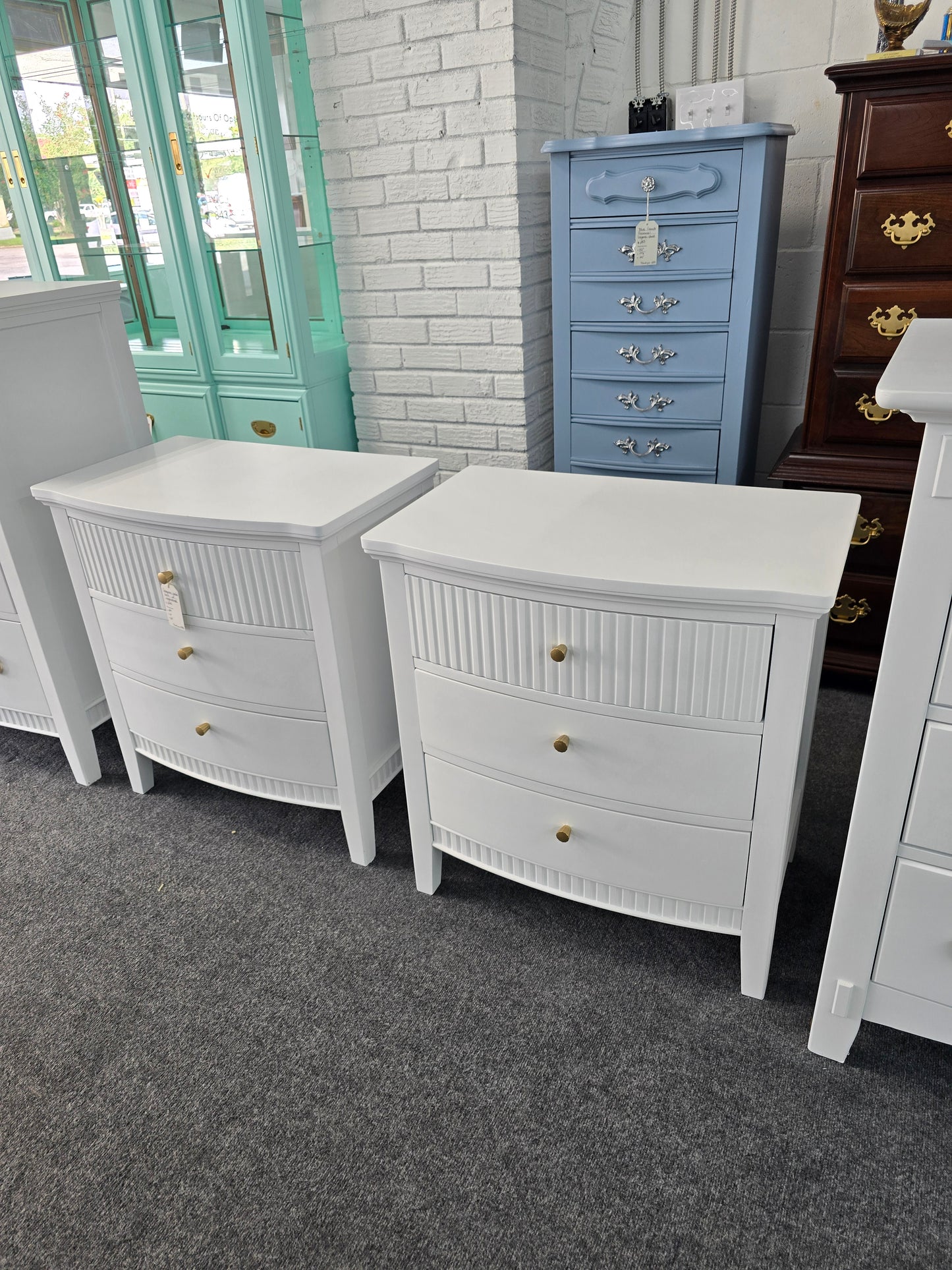 Gorgeous white bowfront pair of nightstands