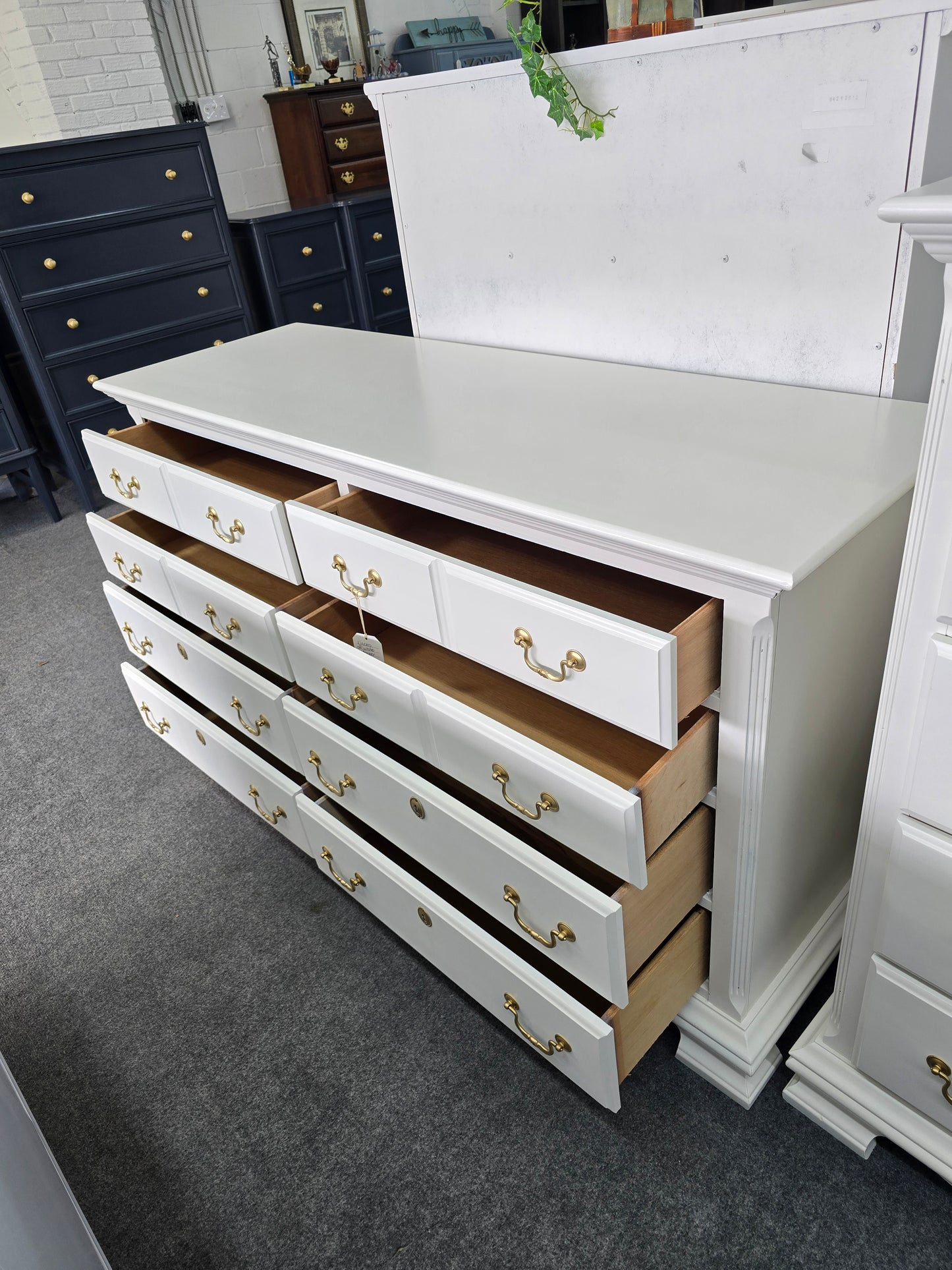 Kincaid solid wood off white dresser