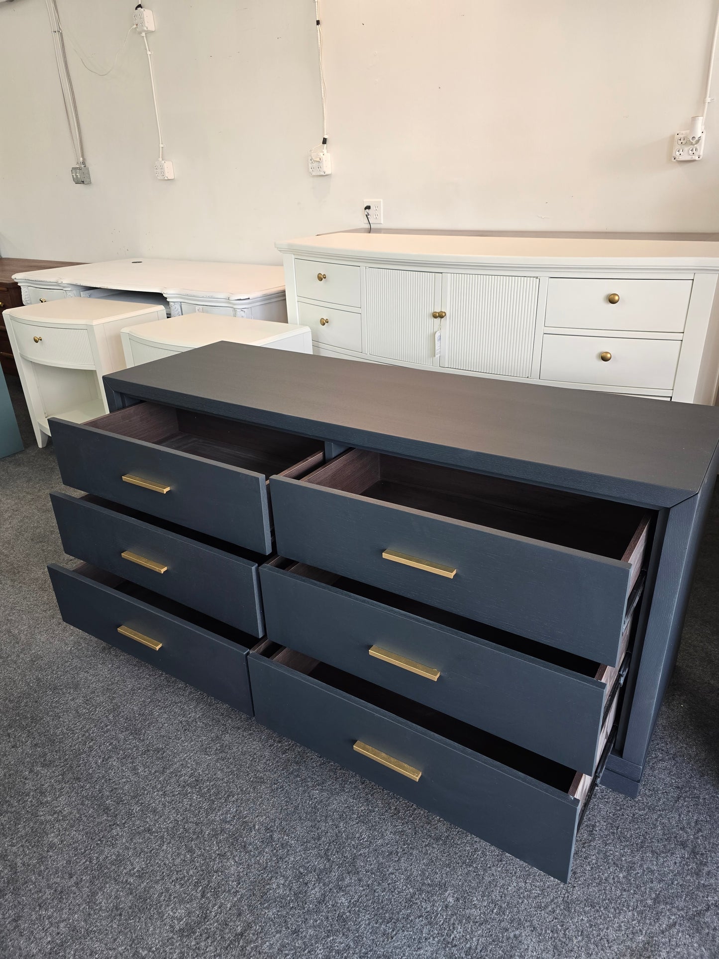6 drawers inkwell dresser