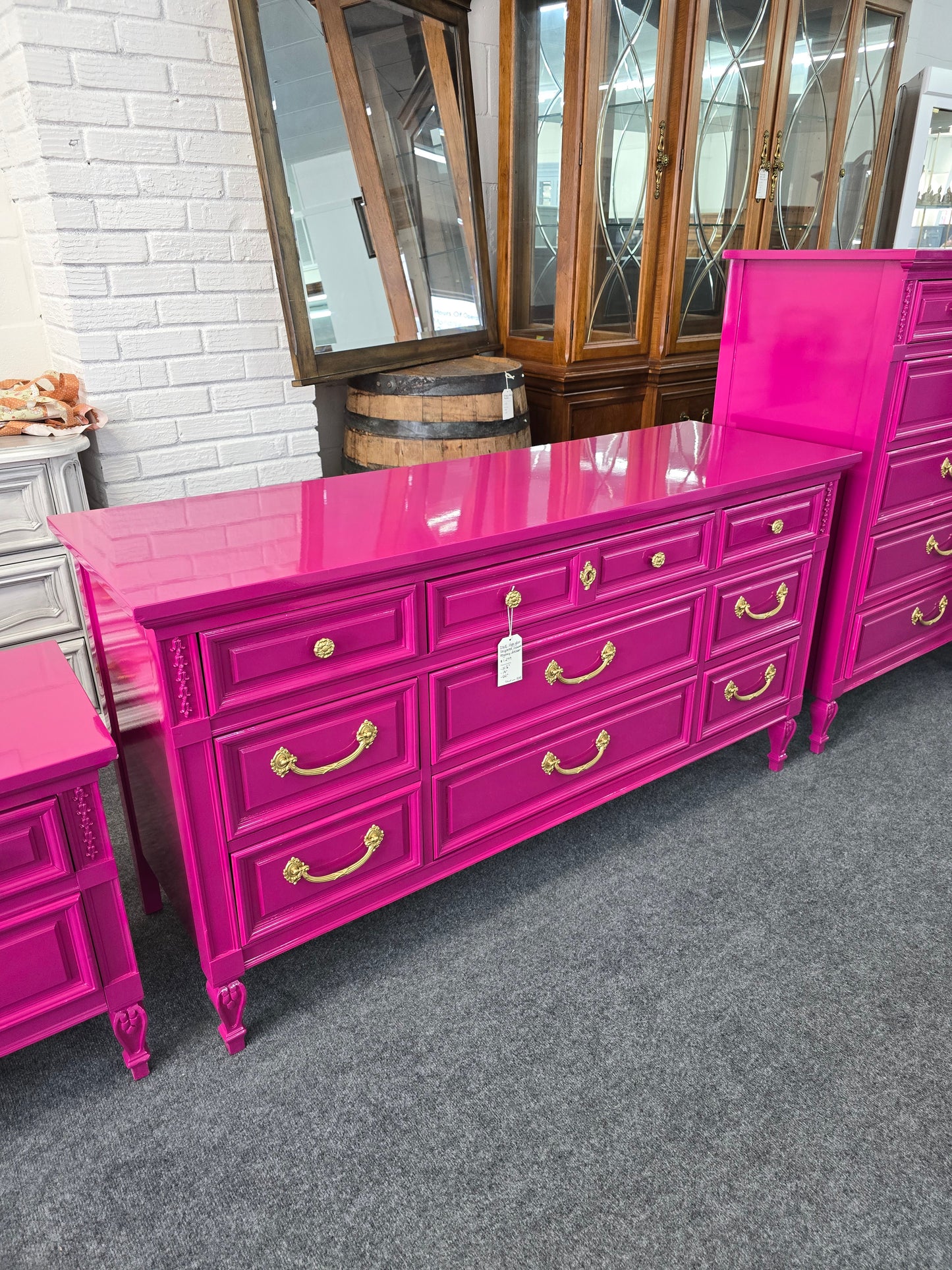 Dixie Regency lacquered high gloss dresser