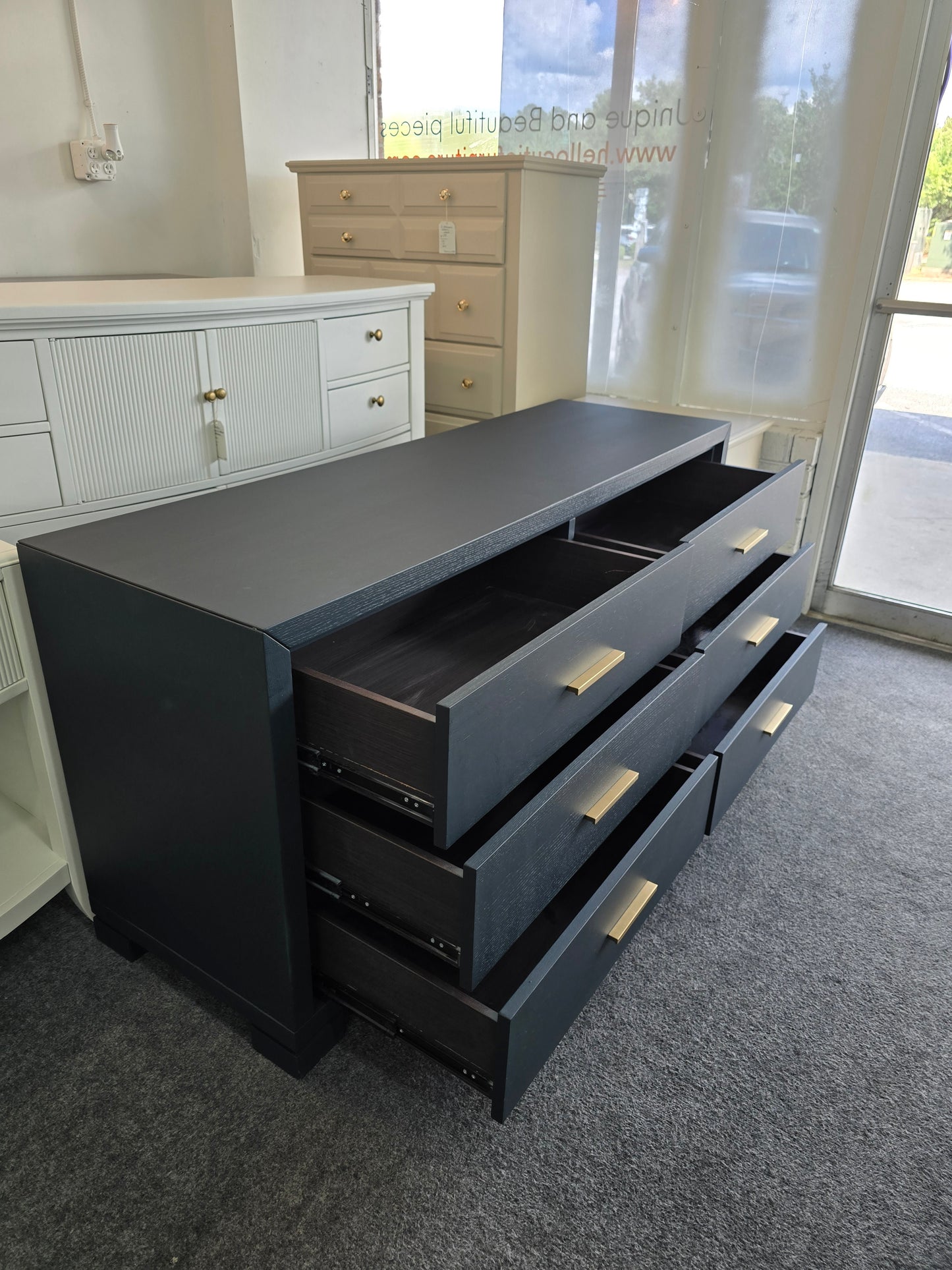 6 drawers inkwell dresser