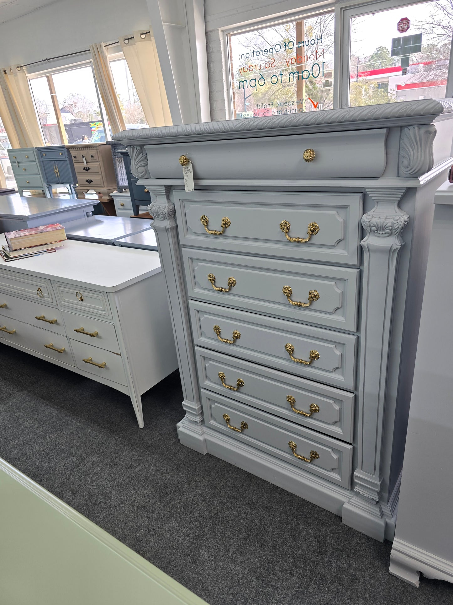 6 drawers light gray chest