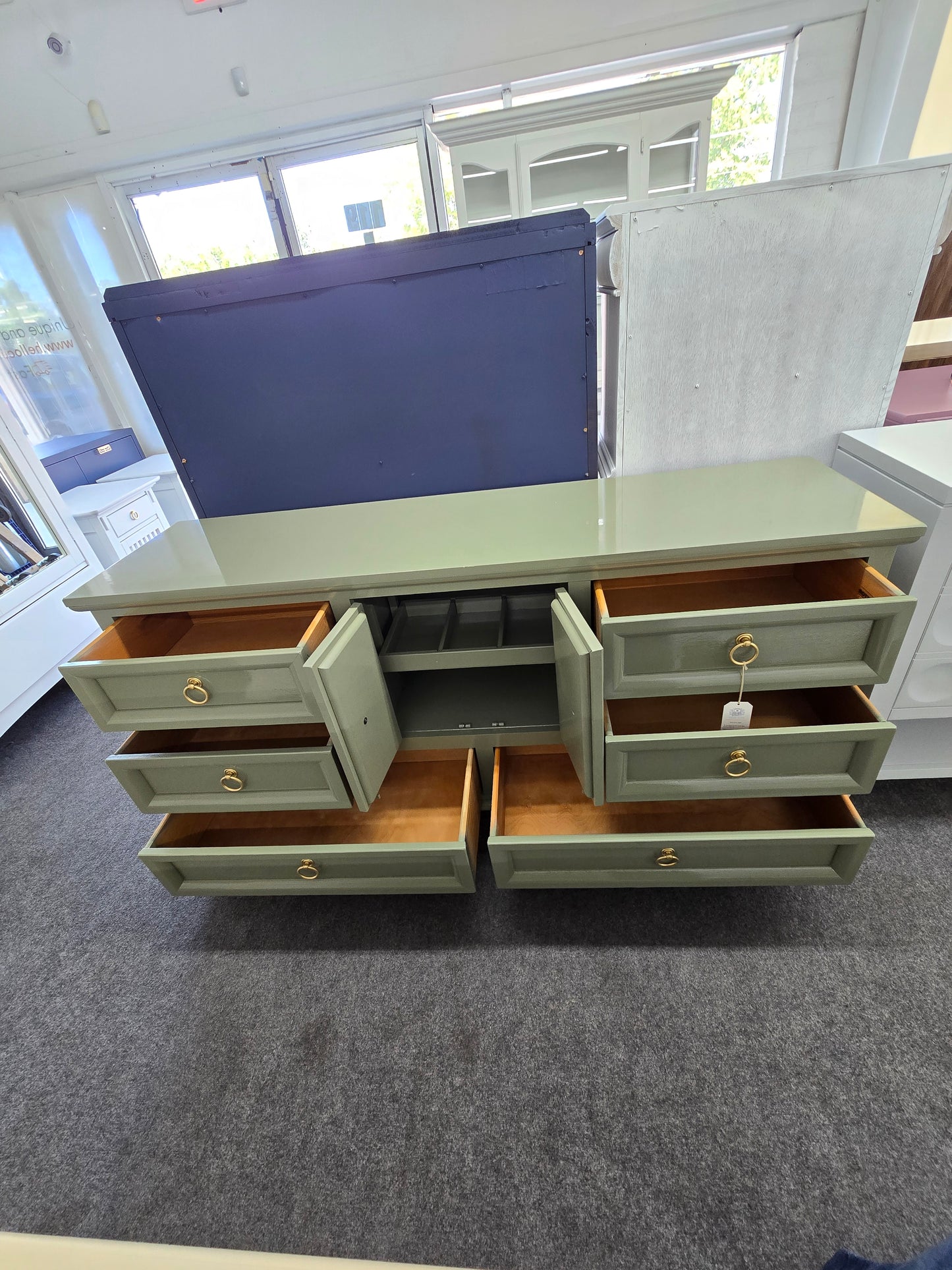 Solid wood plive green lacquered Rotta dresser