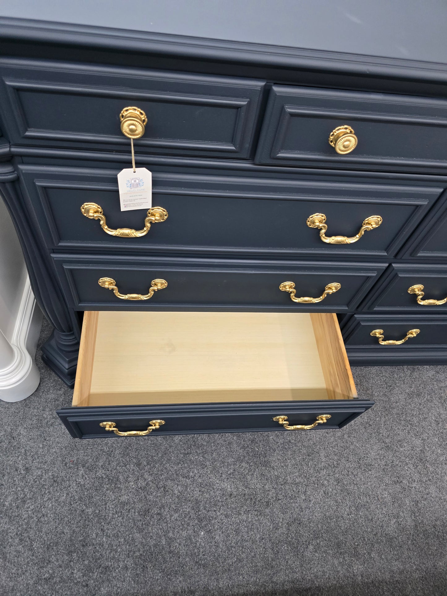 9 drawers inkwell dresser