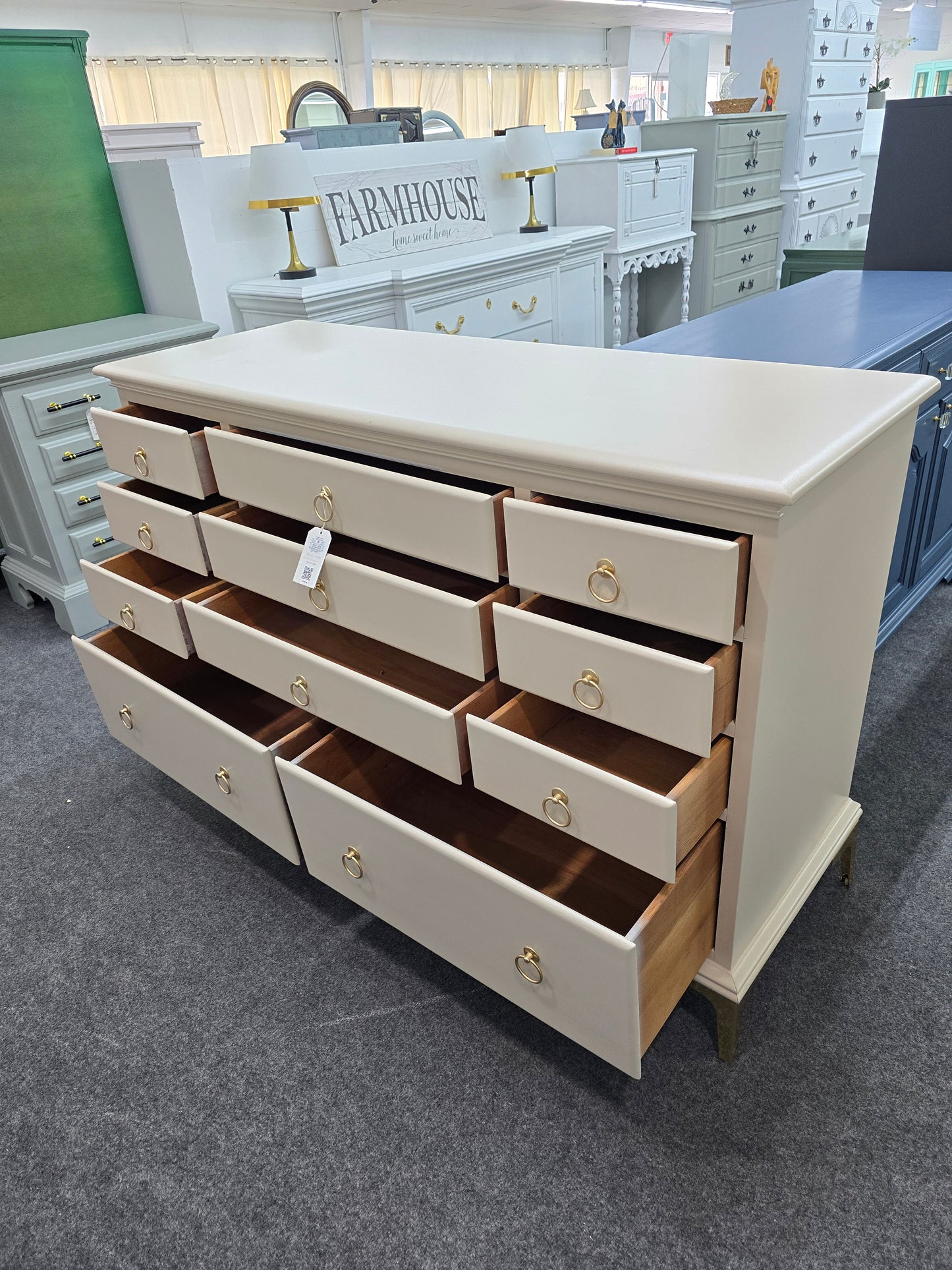 Solid wood beige 11 drawers dresser