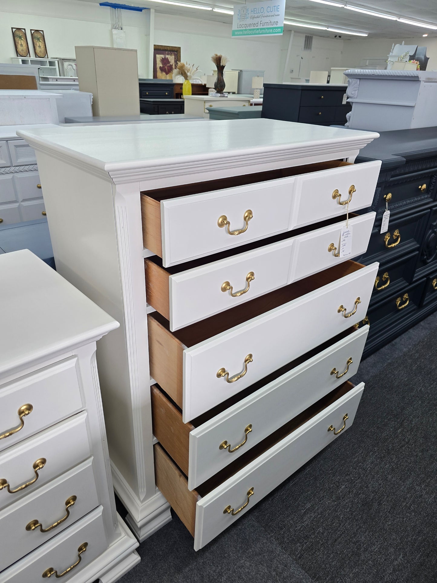 Kincaid solid wood off white chest of drawers