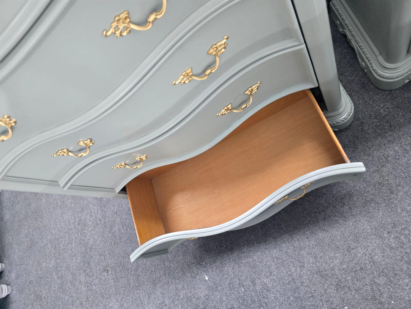 Green carved lacquered chest