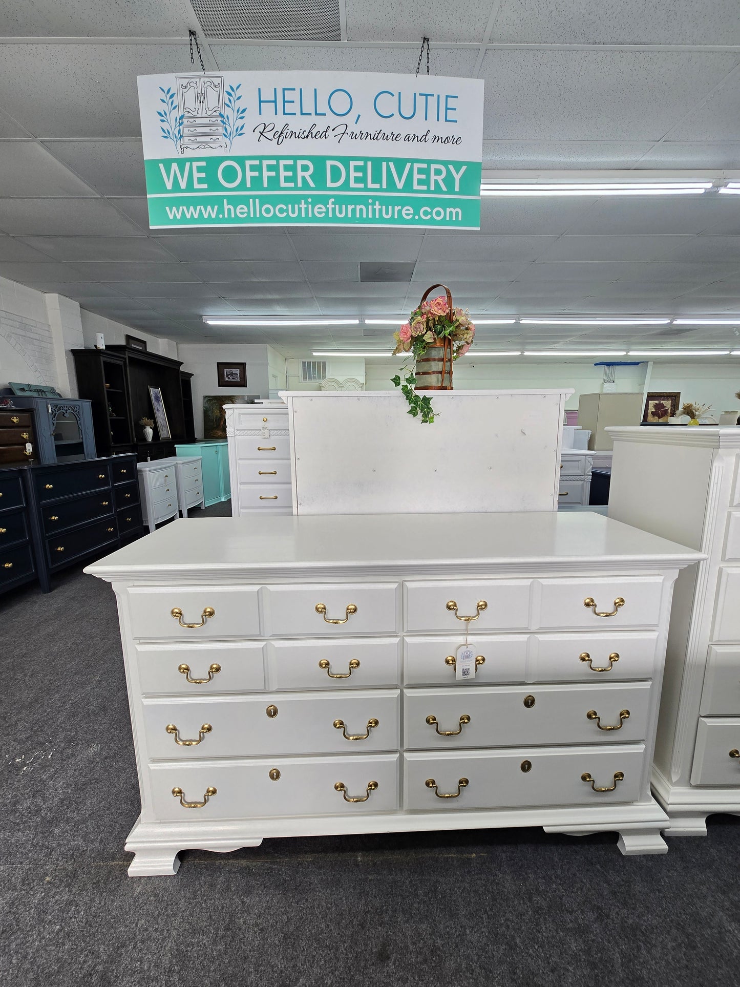 Kincaid solid wood off white dresser