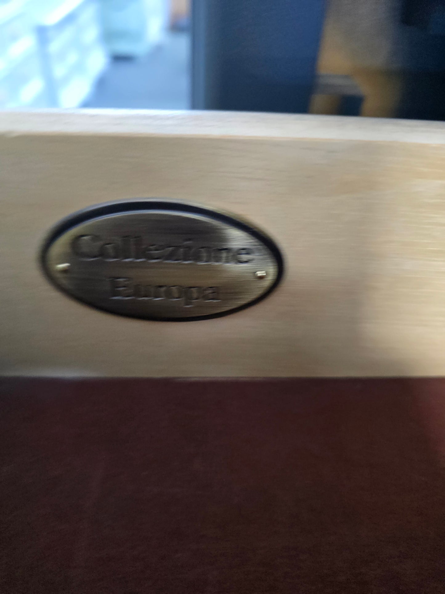 Colezione Europa inkwell chest