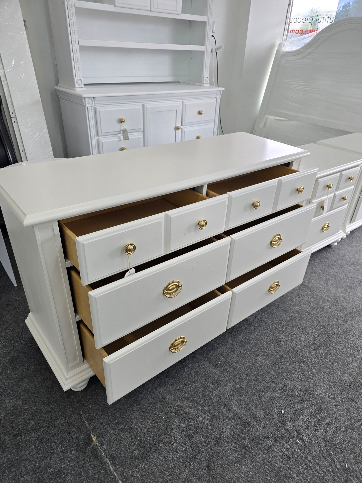 Broyhill off white dresser