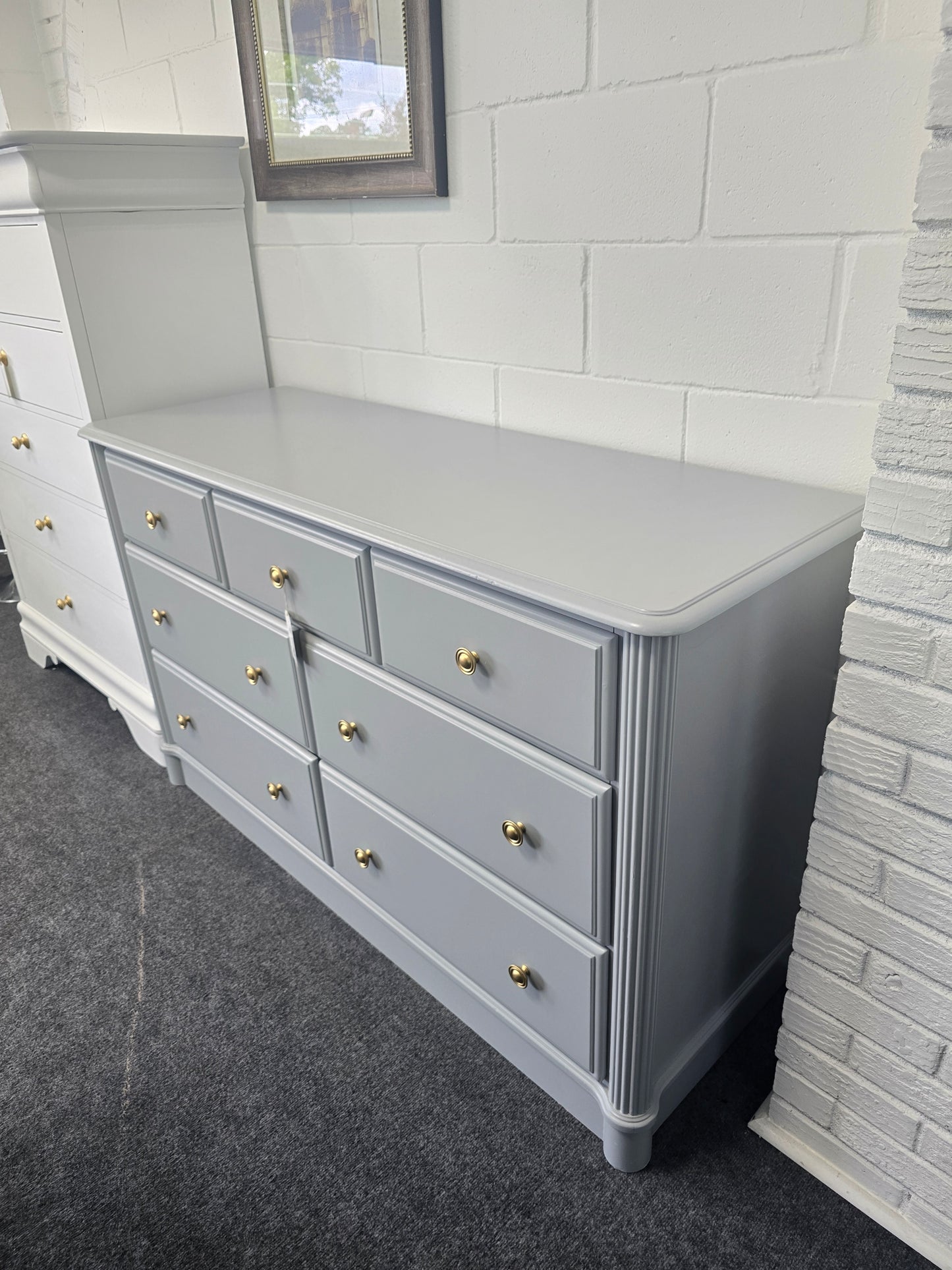 CAPRETTI solid wood gray dresser