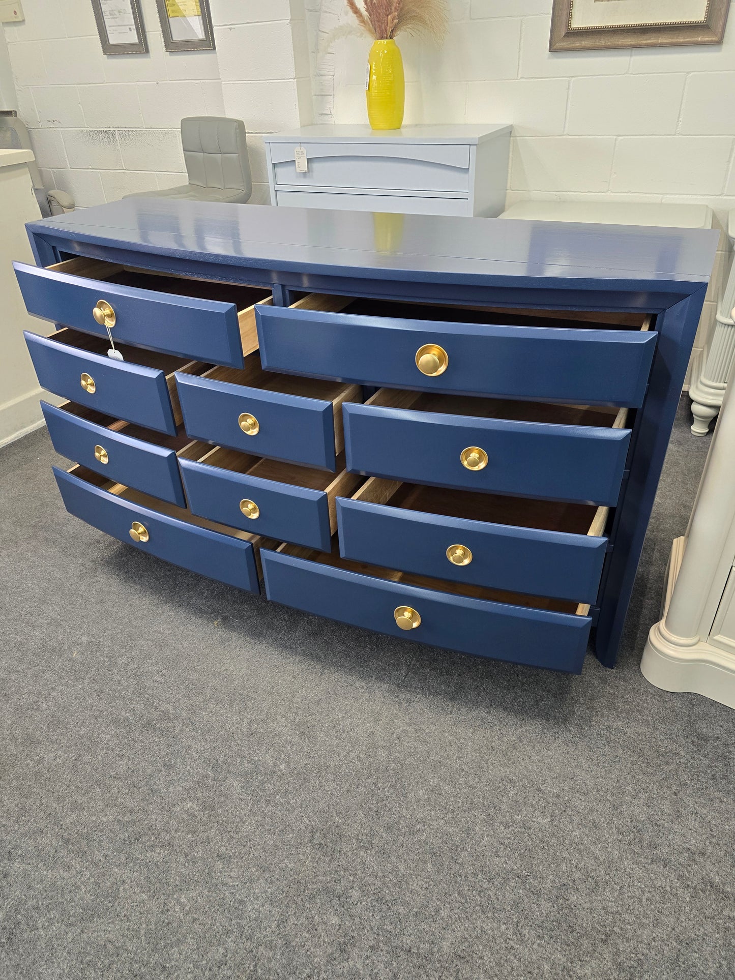 Blue Lacquered 10 drawers dresser