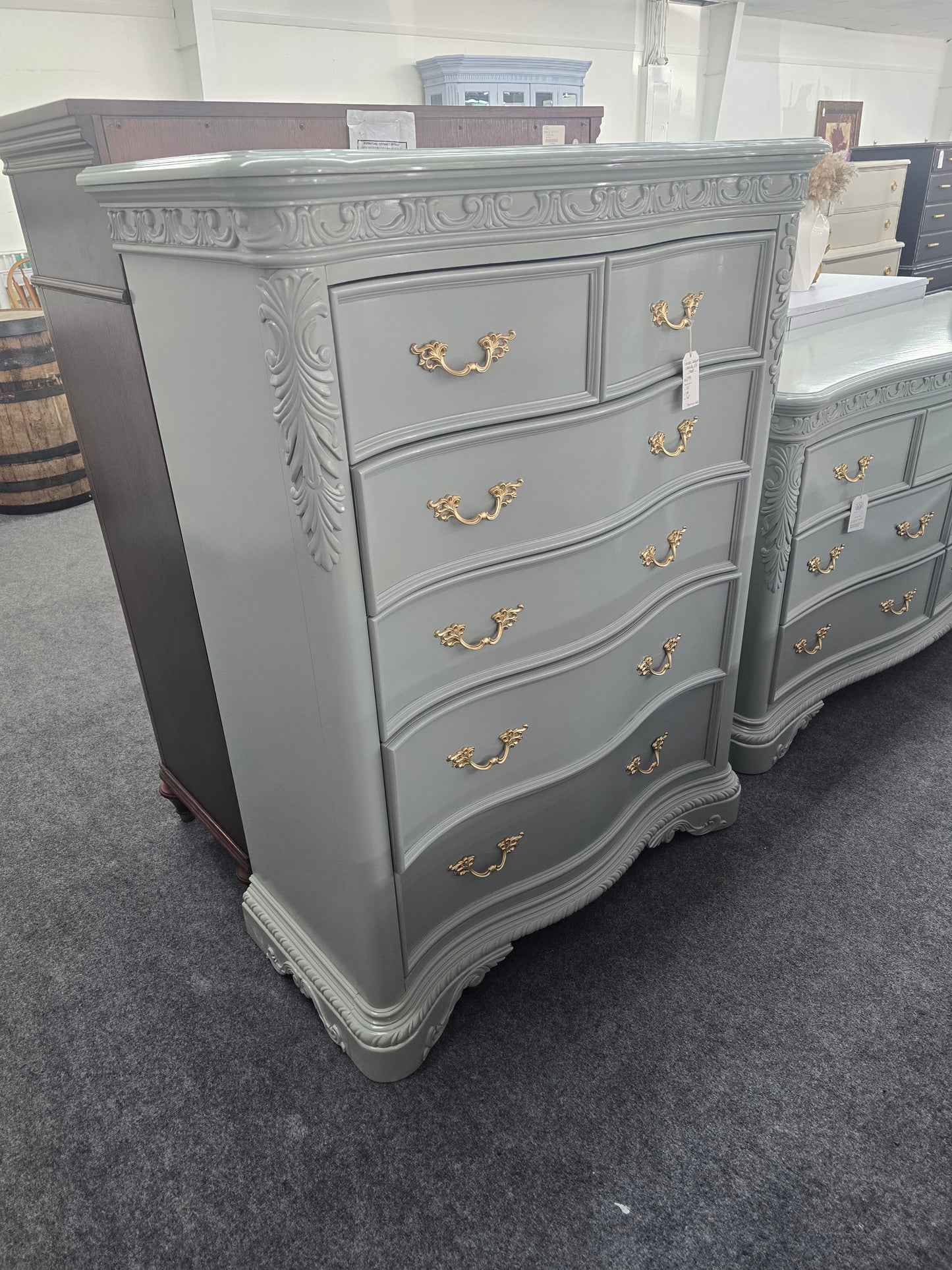 Green carved lacquered chest