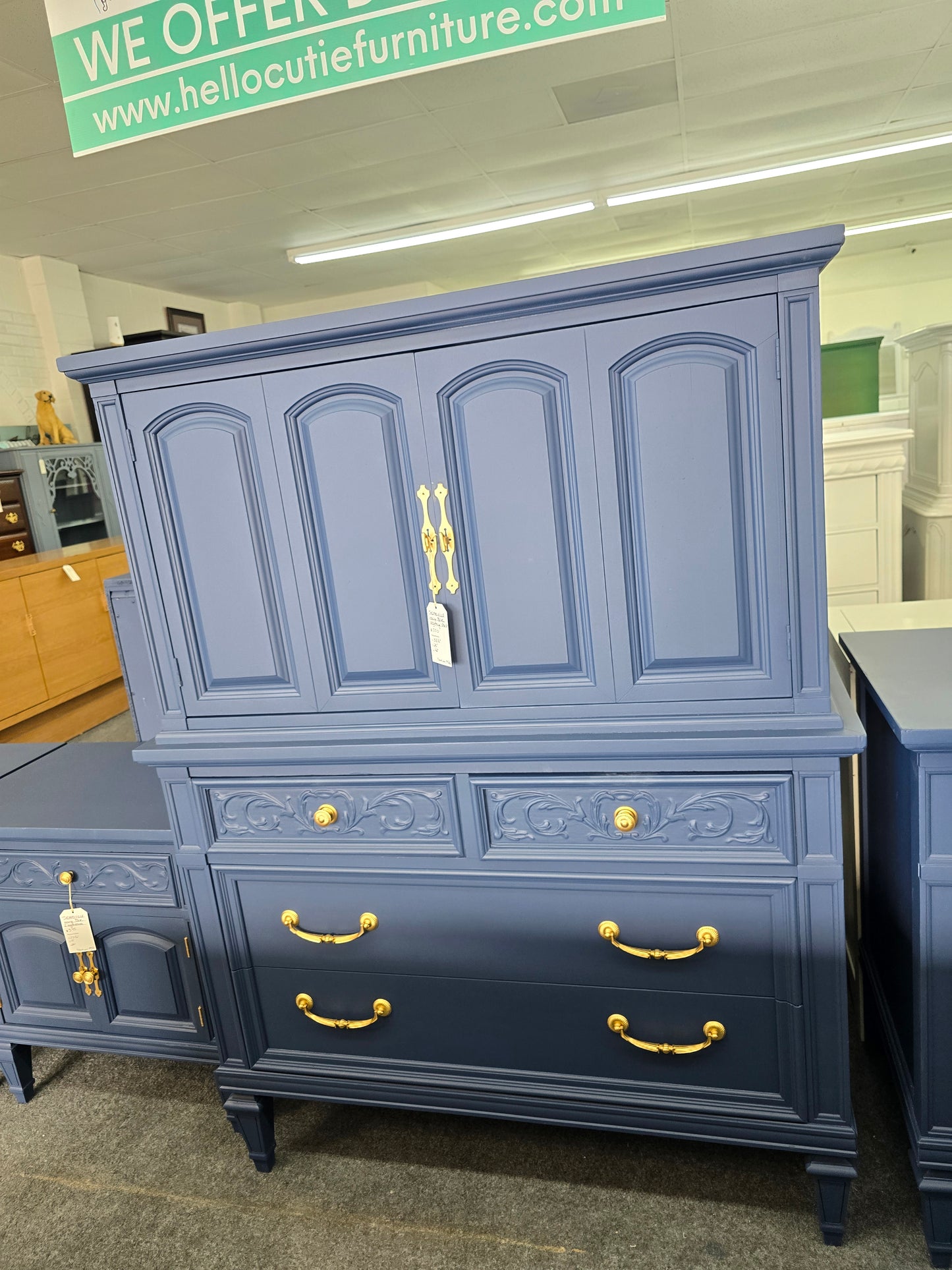 Thomasville navy blue Regency chest