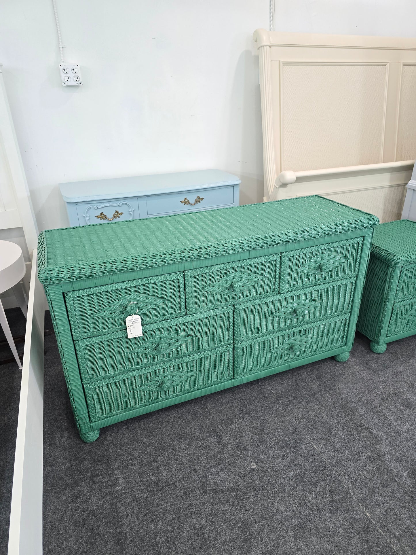 Green wicker 7 drawers dresser