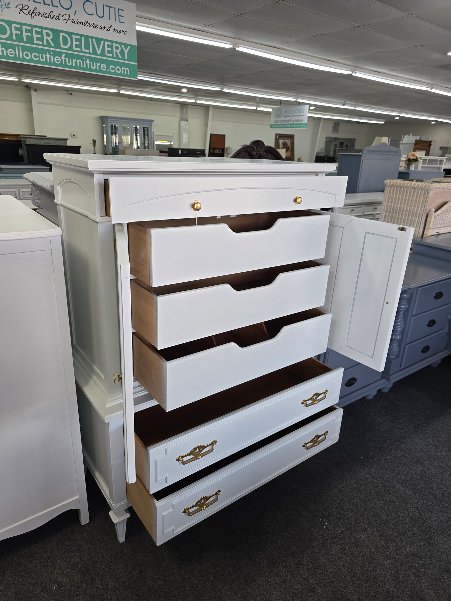 Thomasville Regency white lacquered chest