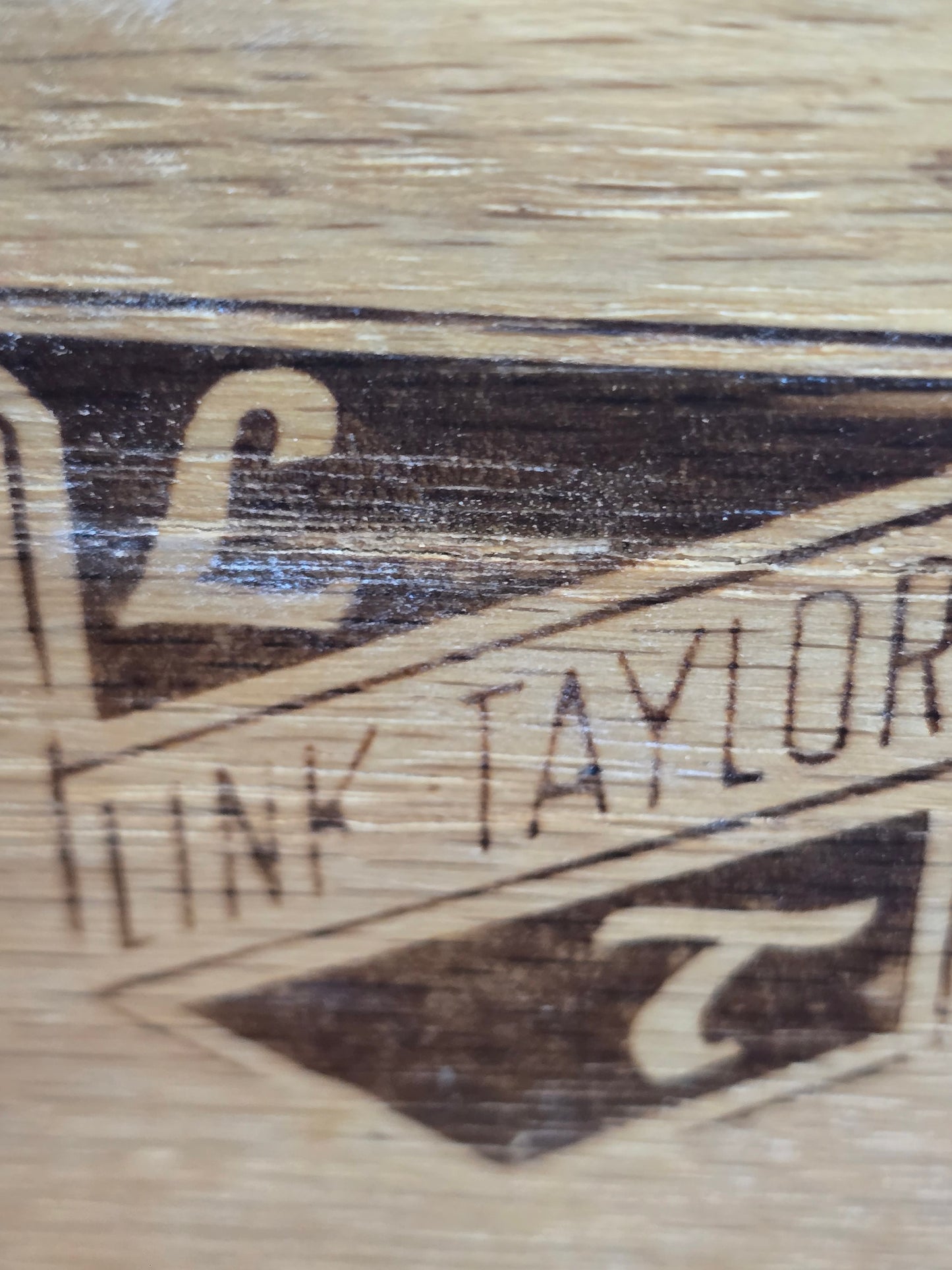 Link Taylor solid wood chest