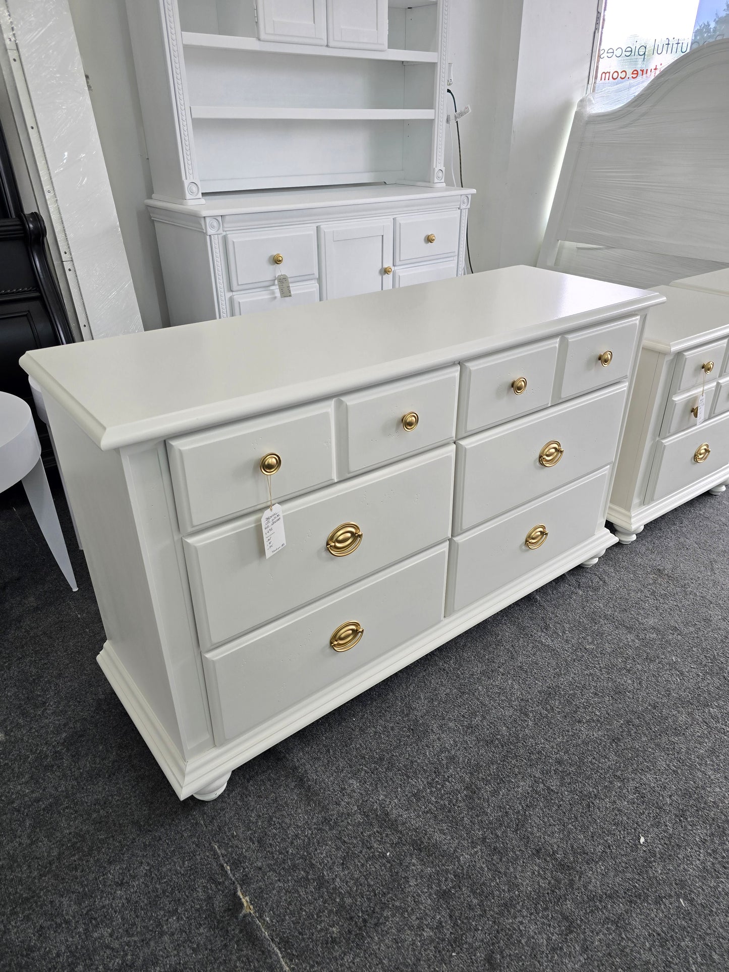 Broyhill off white dresser