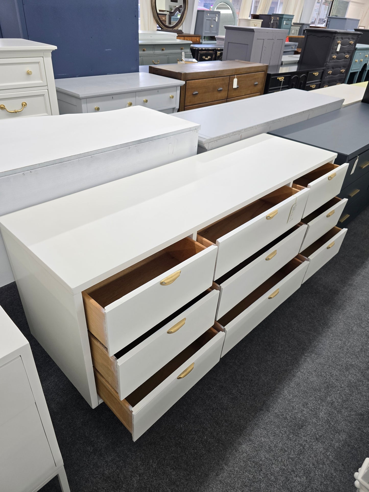 Bassett MCM alabaster dresser