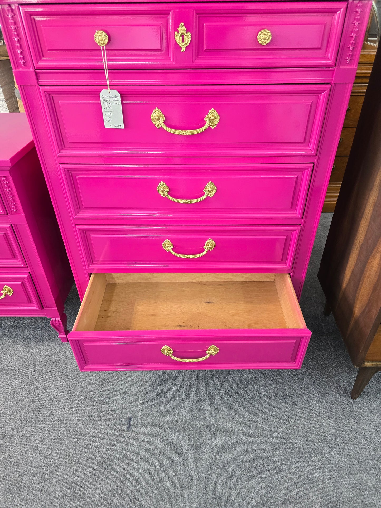 Dixie Regency lacquered high gloss chest