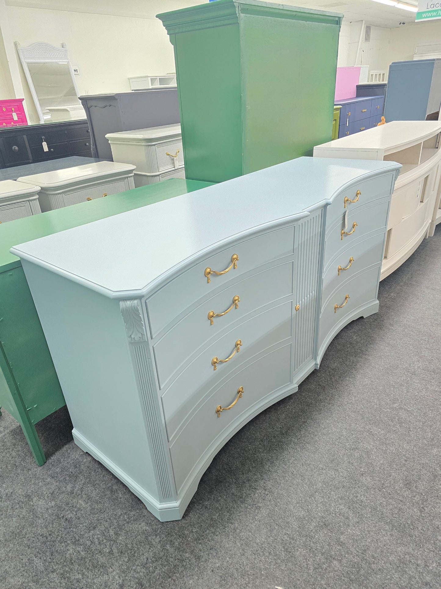 Solid wood baby blue 8 drawers dresser