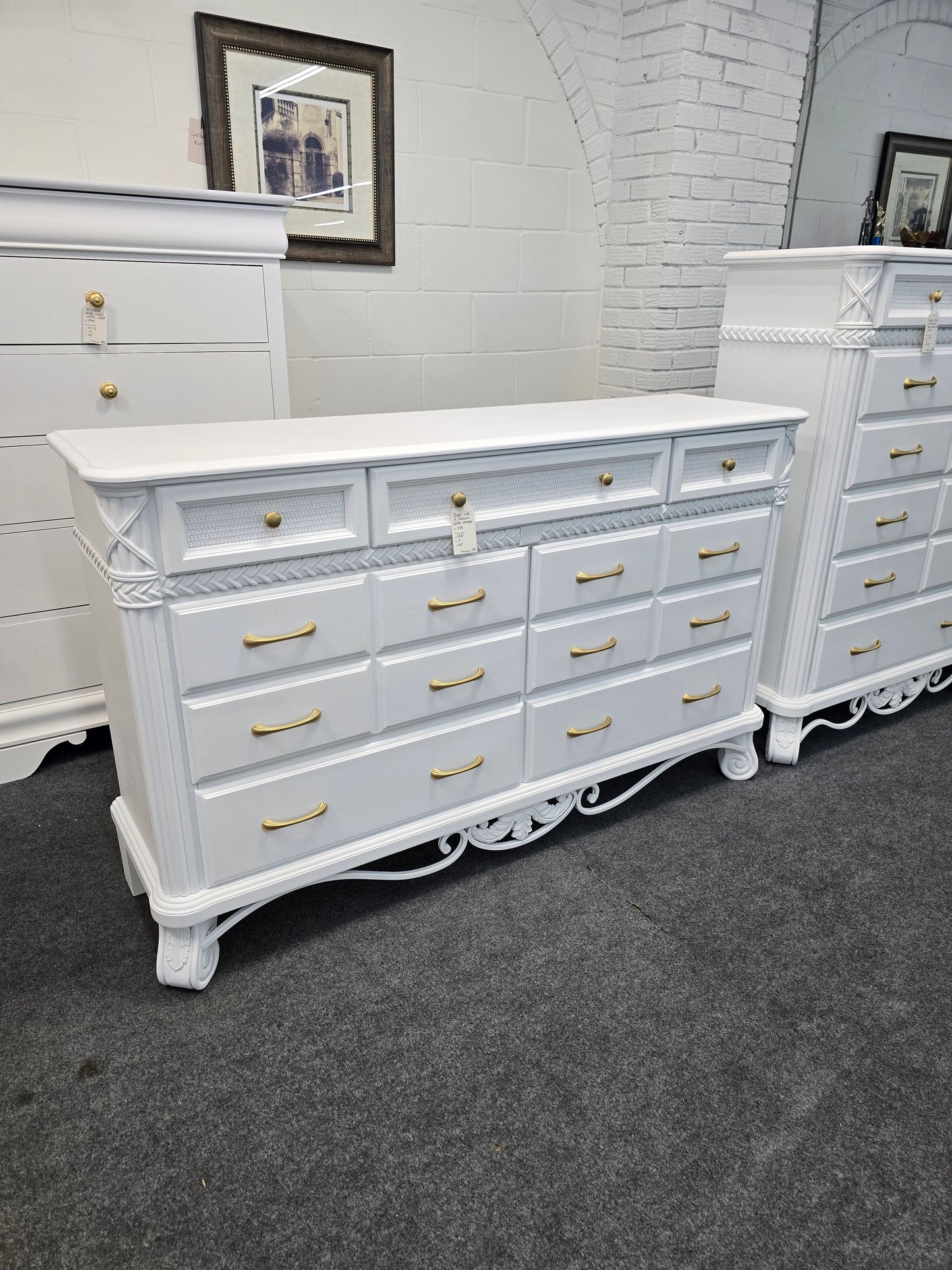 Super cute white 7 drawers dresser
