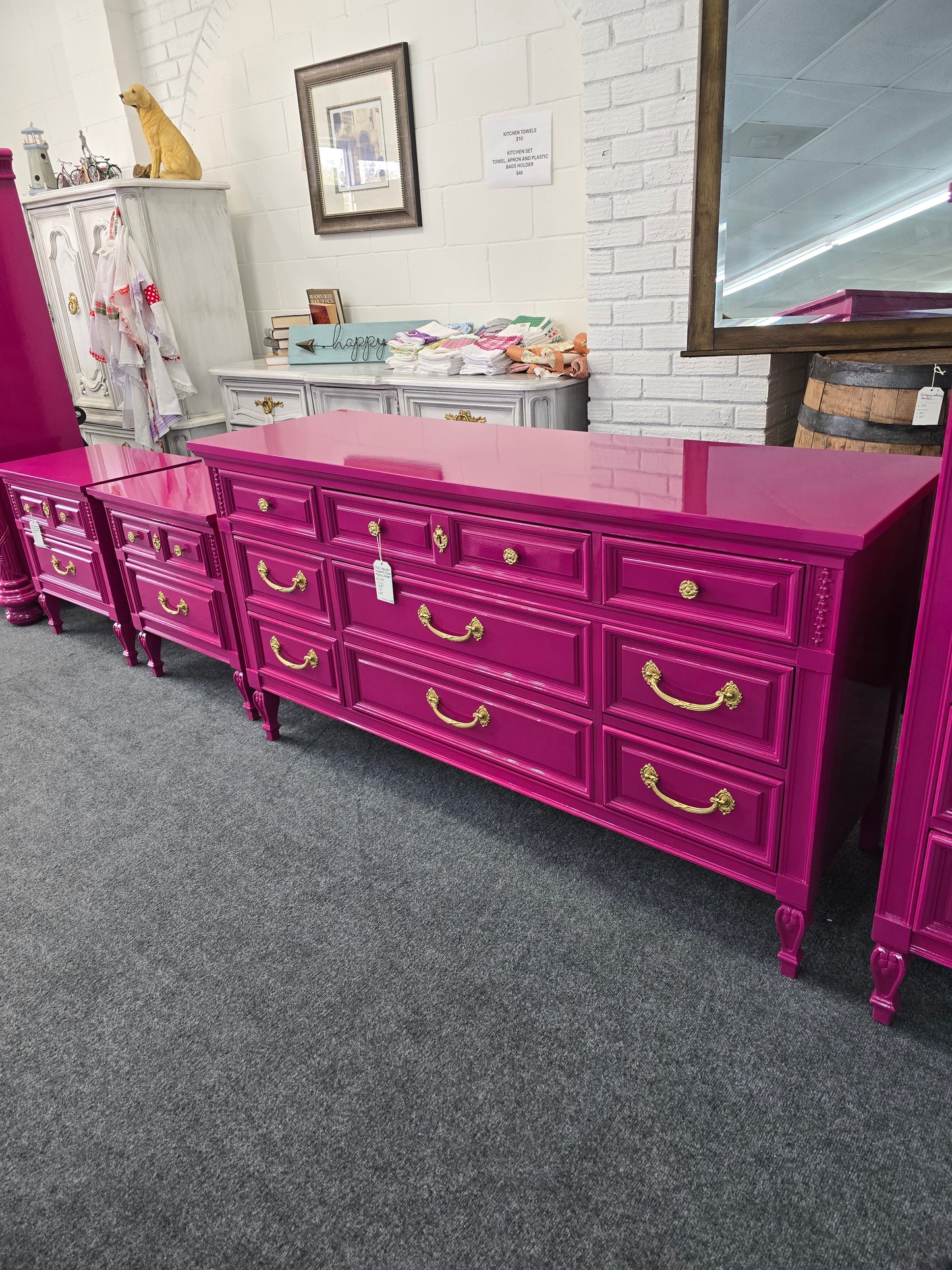 Dixie Regency lacquered high gloss dresser