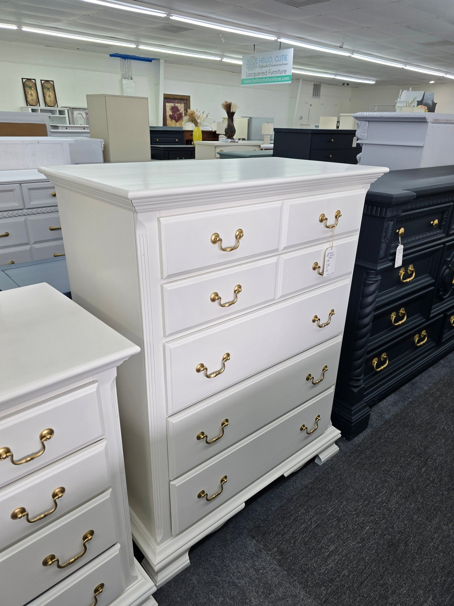 Kincaid solid wood off white chest of drawers