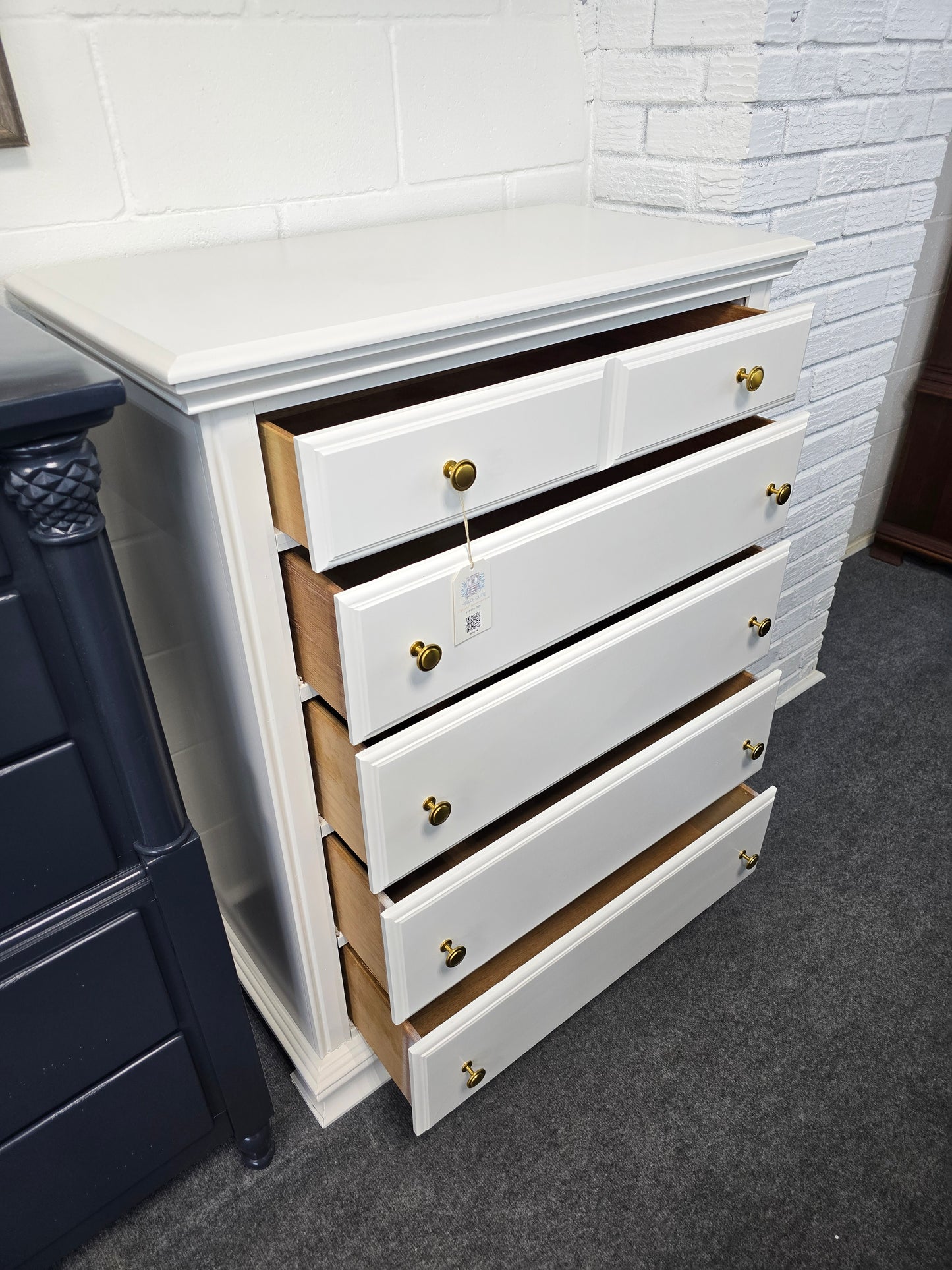 Cute off white Kincaid chest