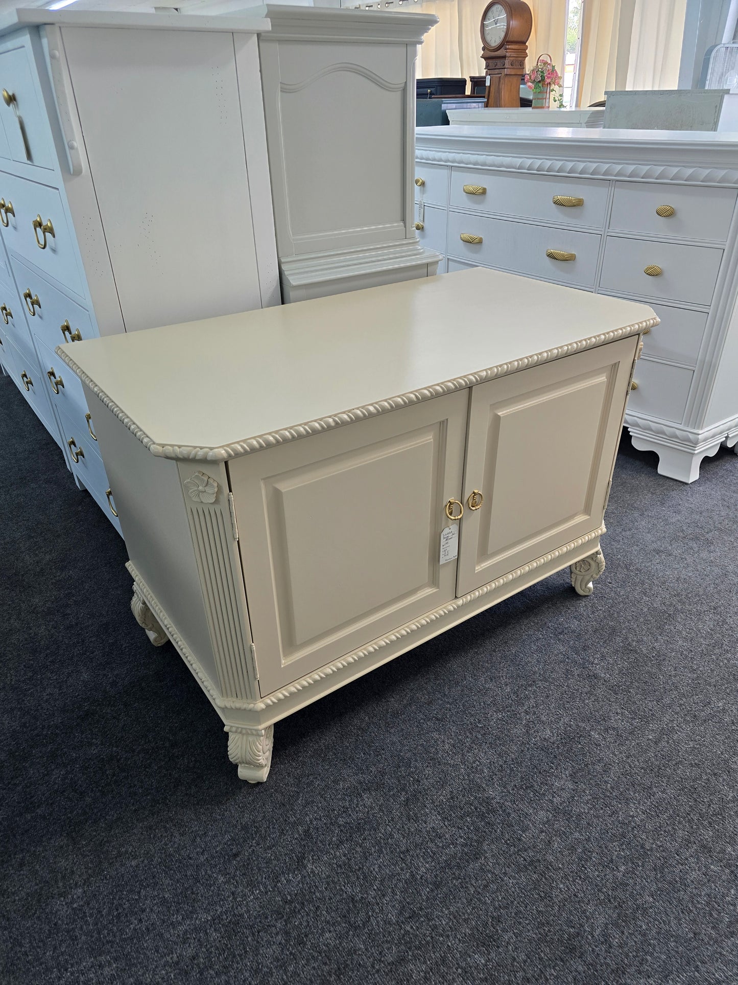 Riviera 2 drawers beige dresser