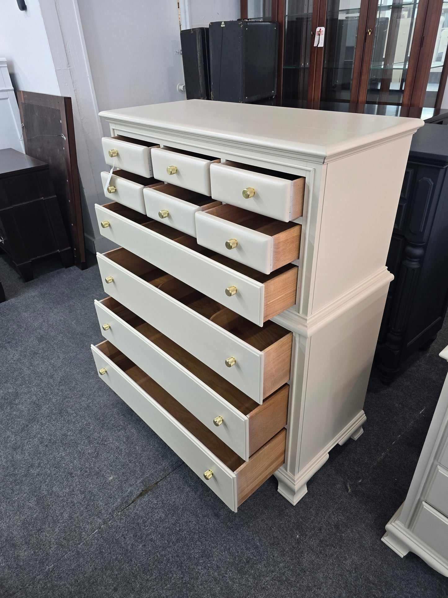 Solid wood Link Taylor cream chest