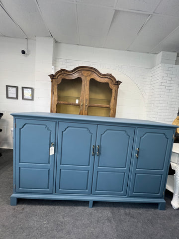 Henredon blue cabinet