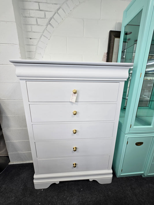 Kincaid solid wood white chest