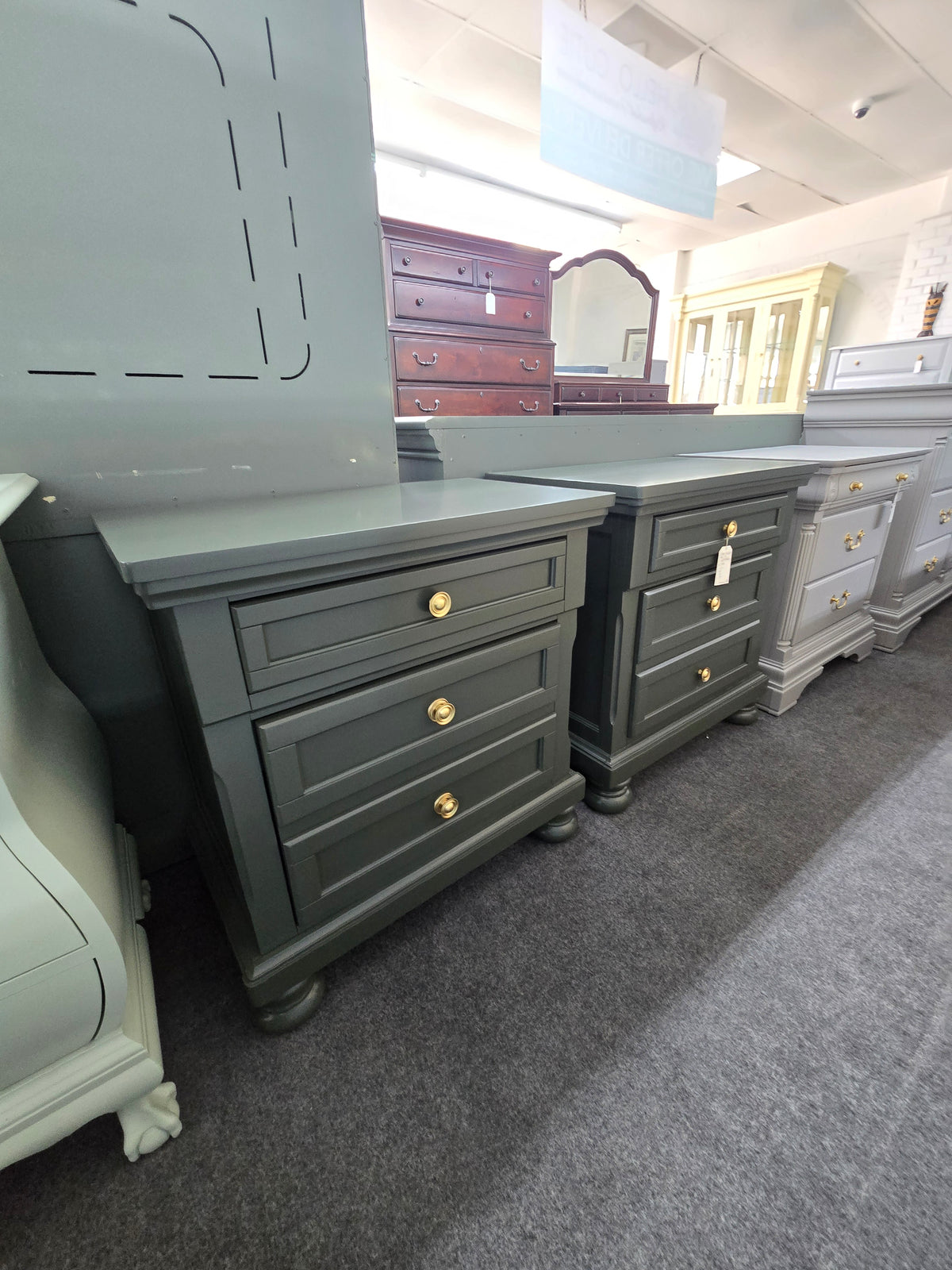 Green lacquered pair of nightstands