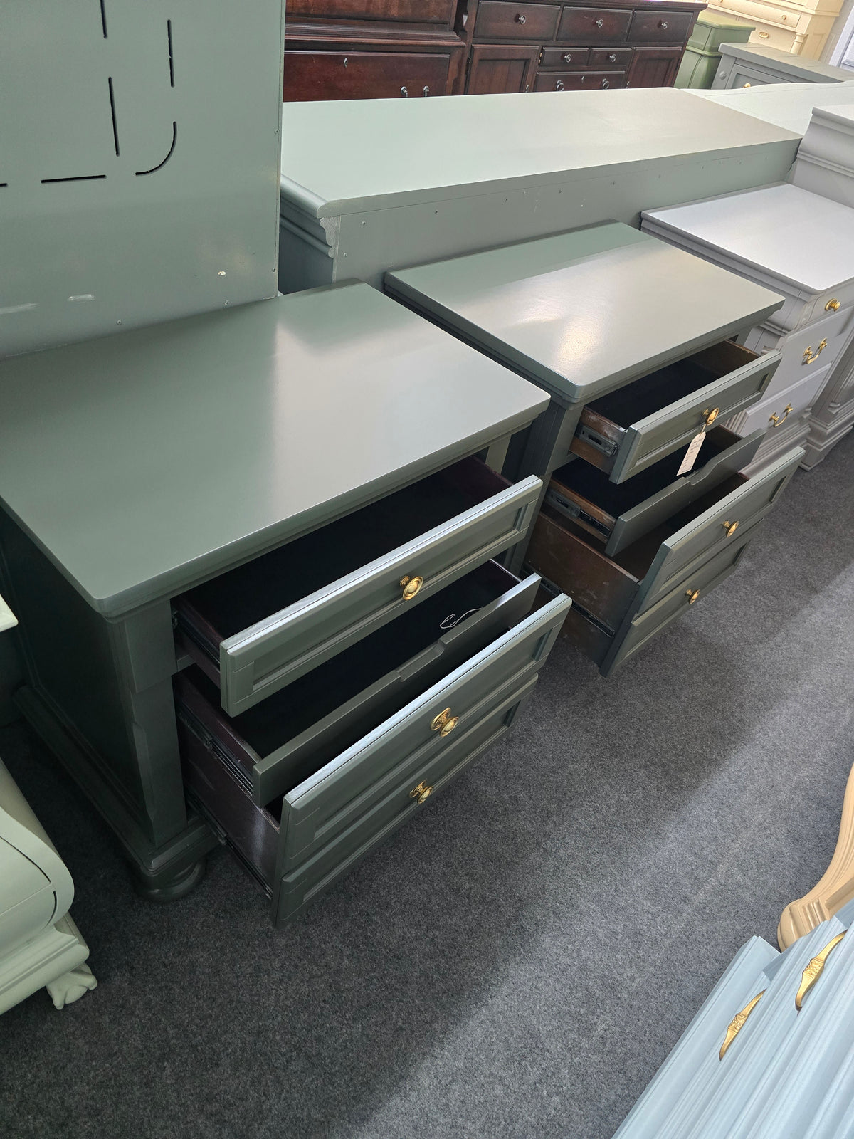 Green lacquered pair of nightstands