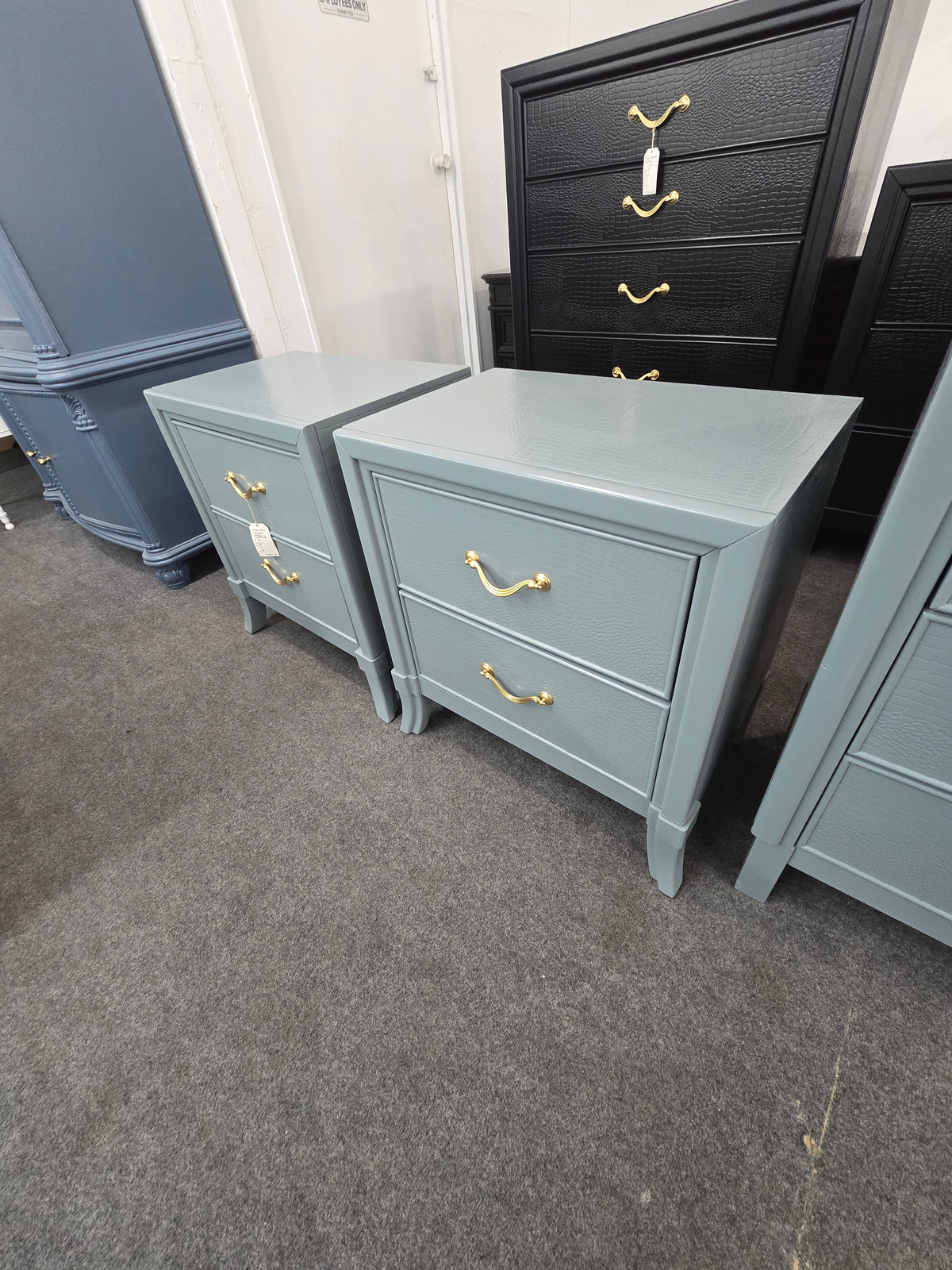 Simons green gray lacquered pair of nightstands