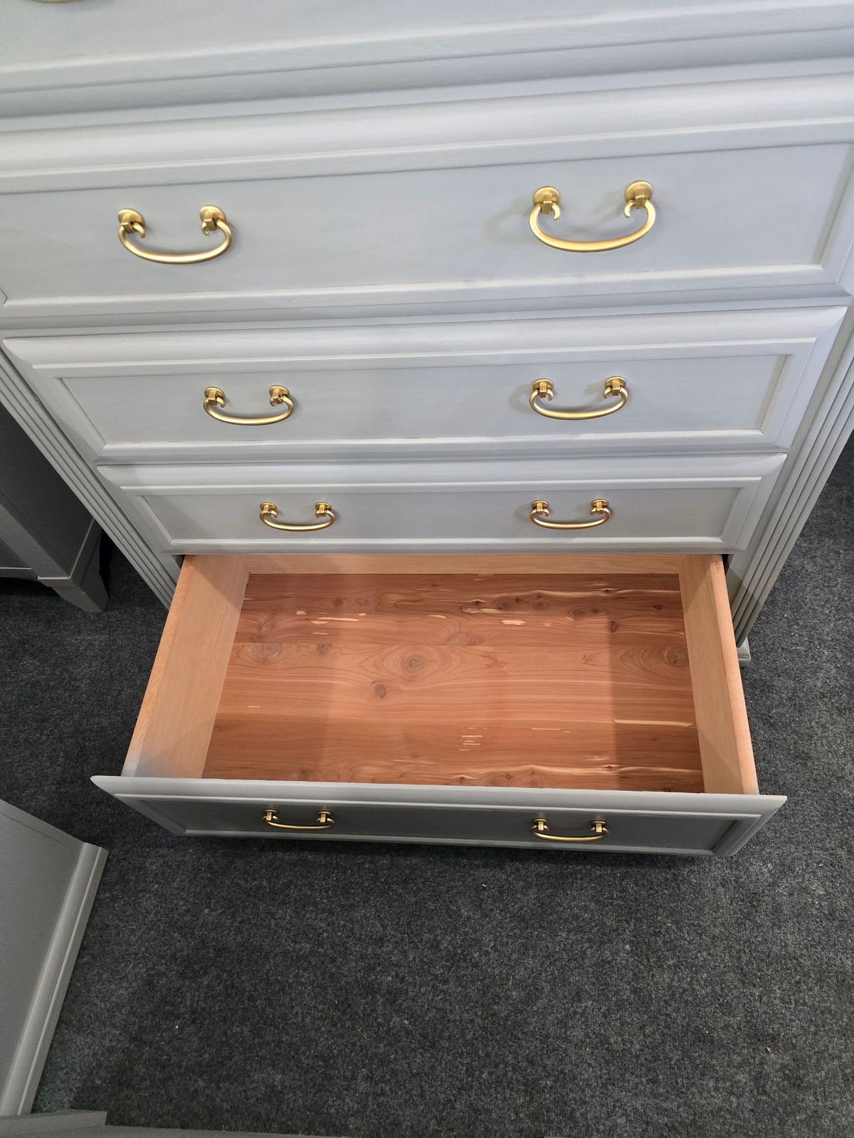 7 drawers tall gray chest
