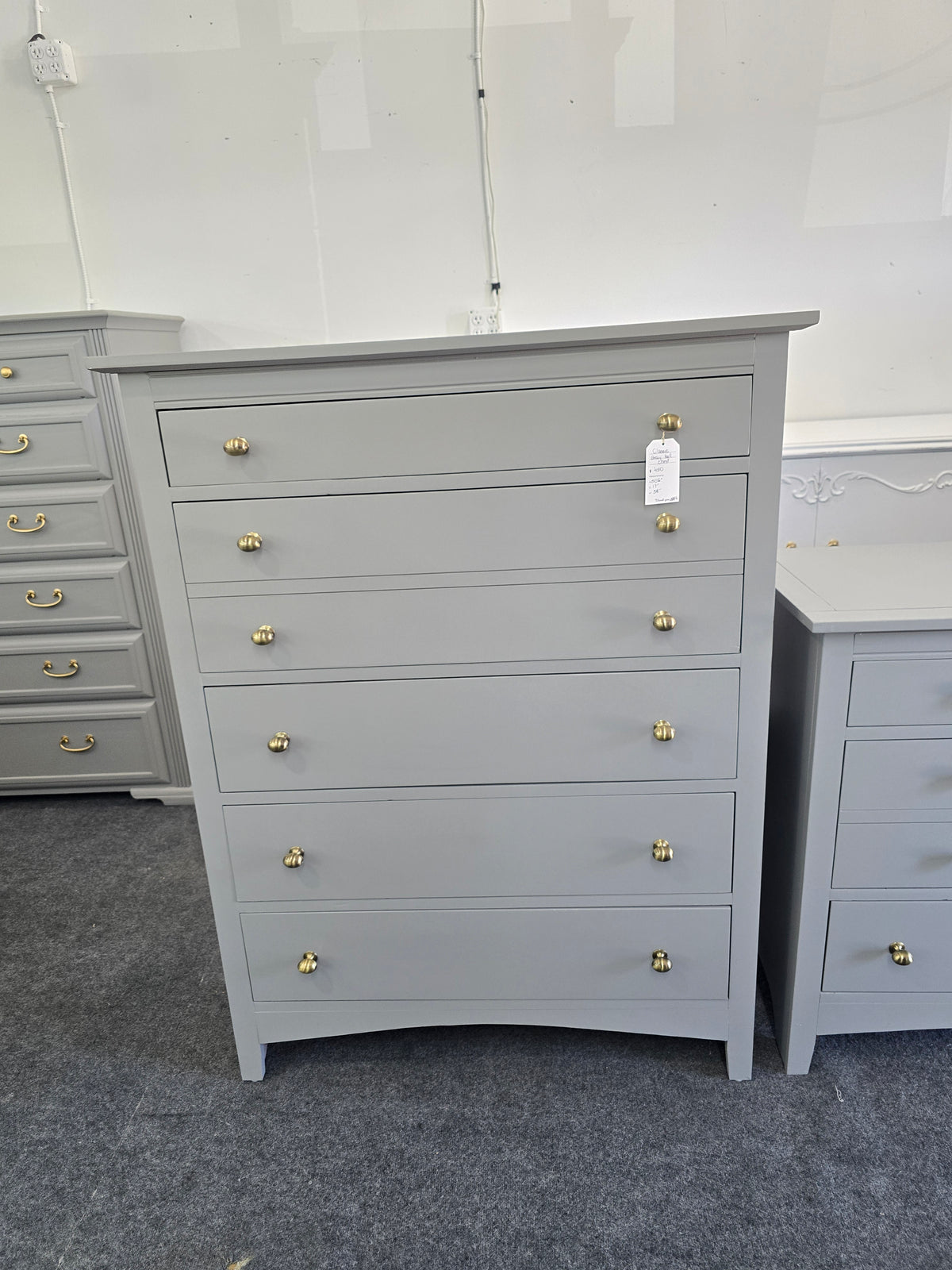 Classic dark gray 5 drawers chest