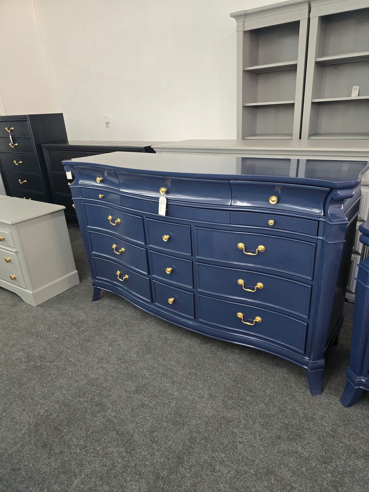 Naval lacquered 15 drawers dresser