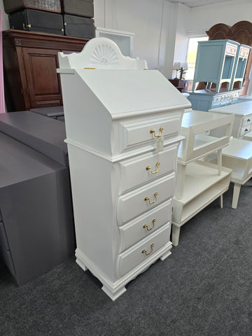 Dixie white lingerie chest