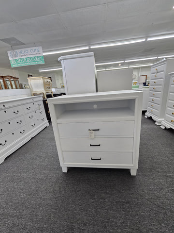 3 drawers white dresser