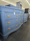 Blue lacquer 8 drawers dresser