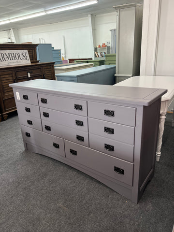 8 drawers purple/gray ish dresser