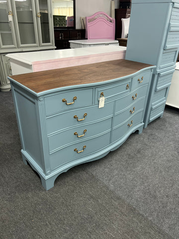 Dixie baby blue dresser