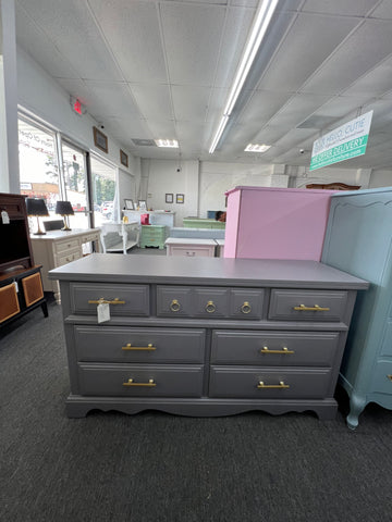 BROYHILL purple/gray dresser