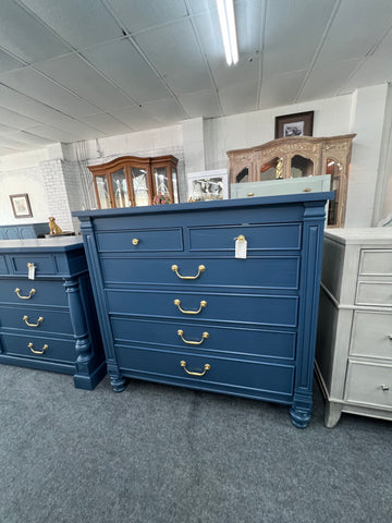 BERNHARDT solid wood blue dresser