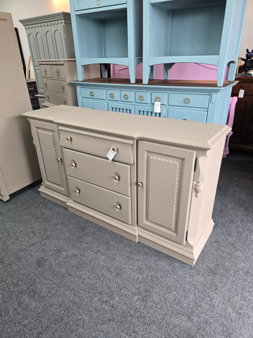 Broyhill beige sideboard